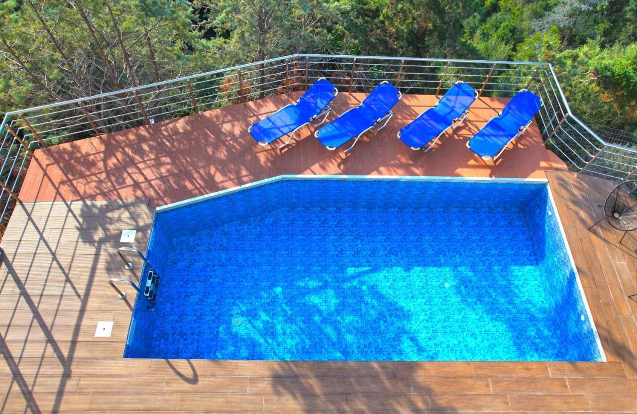 Alexiszorba Villa Plaka  Bagian luar foto