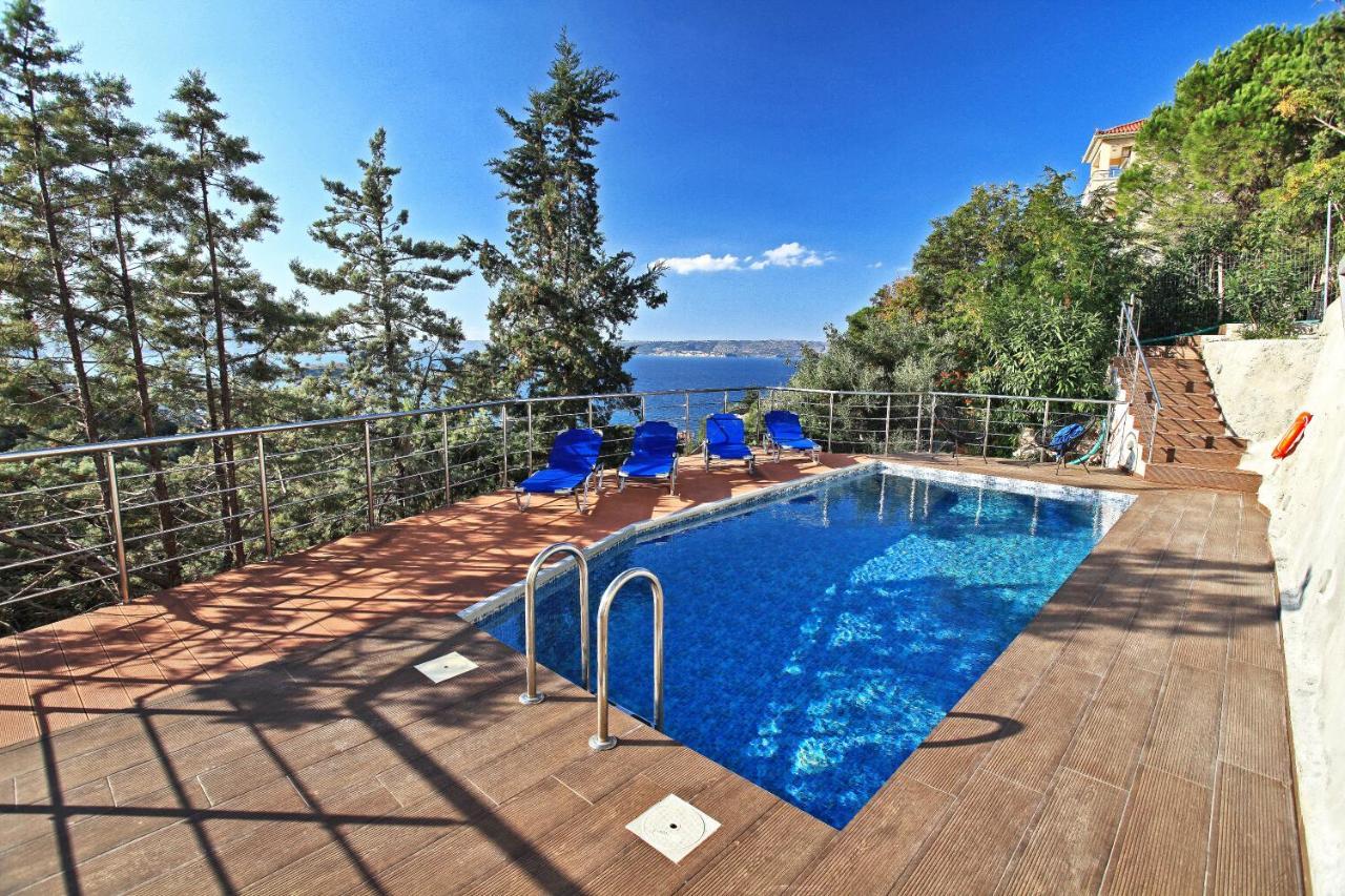 Alexiszorba Villa Plaka  Bagian luar foto